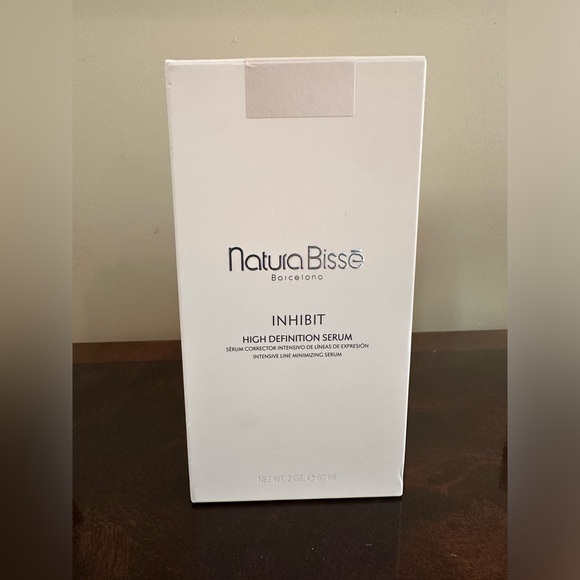 NATURA BISSE INHIBIT HIGH DEFINITION SERUM
Anti-wrinkle firming serum NWB - Picture 9 of 11